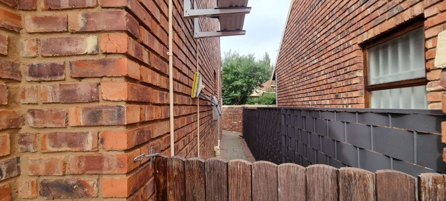 3 Bedroom Property for Sale in Langenhovenpark Free State